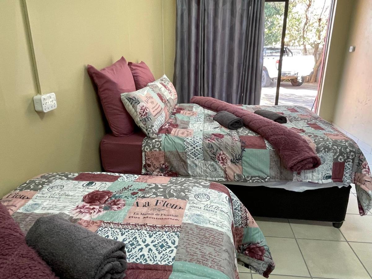 4 On Sirius Hotel Polokwane Bagian luar foto